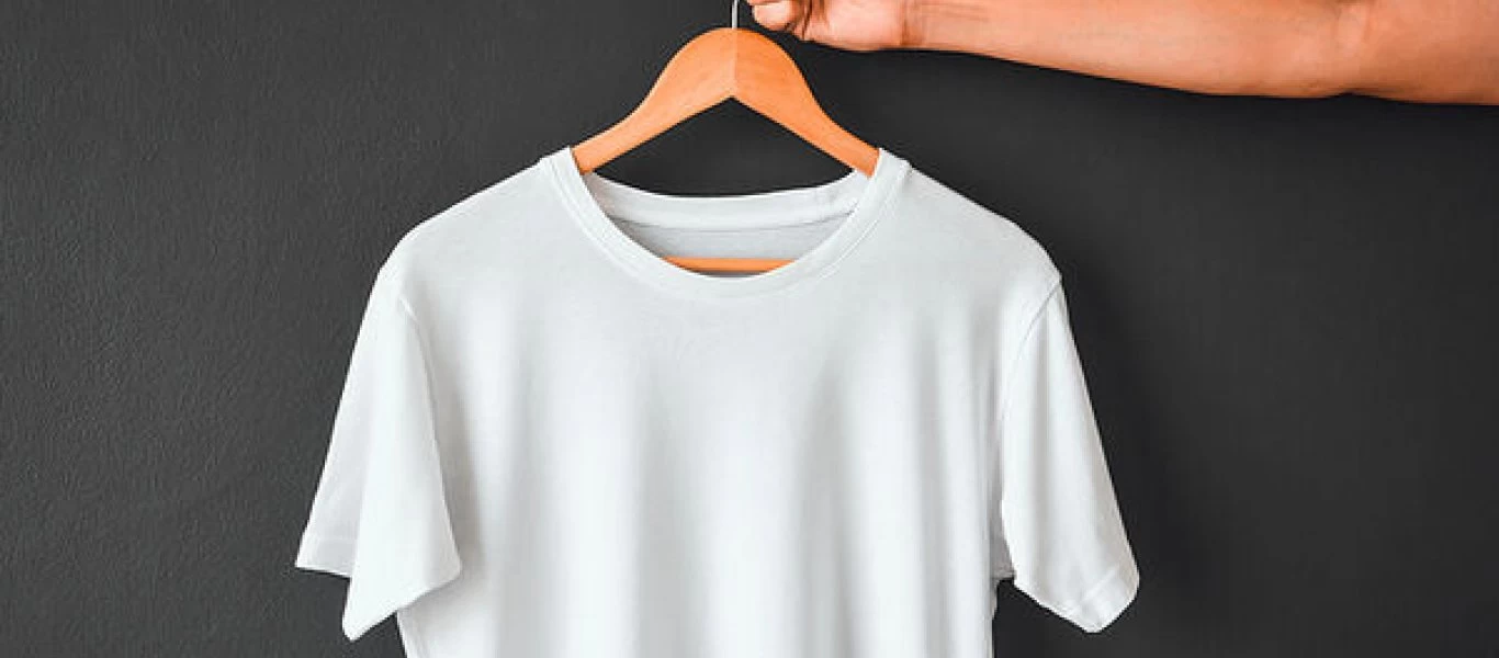 Τρεις φυσικοί τρόποι λεύκανσης για να κάνετε τα ρούχα σας κατάλευκα